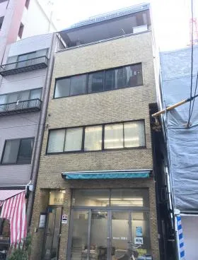 川上ビルの外観