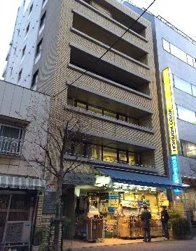 東観小川町ビルの外観