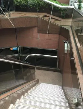 小川町駅前(旧:東英小川町ビル)の外観