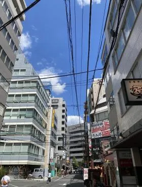 サンフル西新宿ビルの外観
