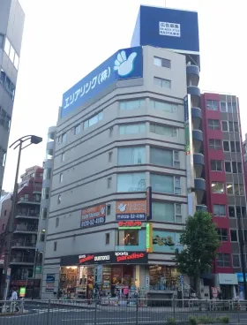 BMビルの外観