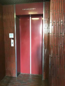 三光ビルの外観