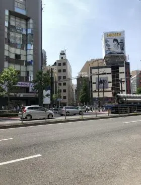 伸幸ビルの外観