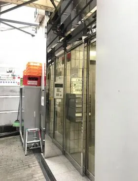 S駿河台ビルの外観
