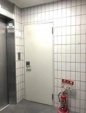 S駿河台ビルの外観