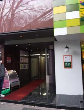 神宮前ハッピービルの外観