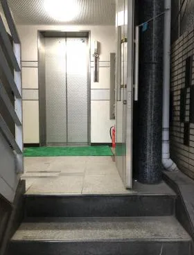 神田小川町太田屋ビルの外観