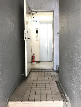ニュー駿河台ビルの外観