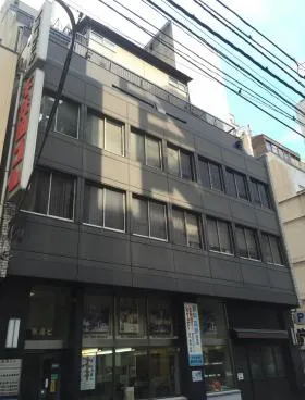 高遠ビルの外観