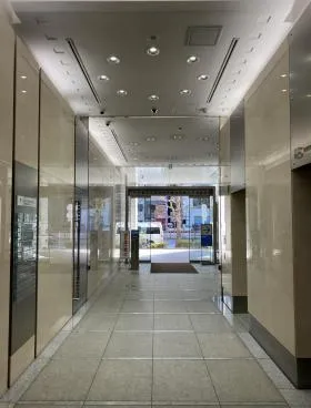 ヒューリック銀座三丁目(旧:銀座東和)ビルの外観