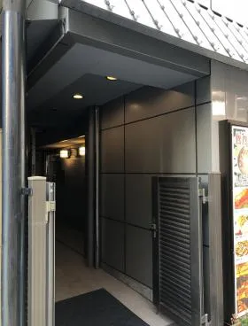 神田花瀧ビルの外観