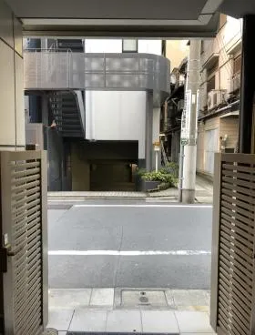 神田花瀧ビルの外観
