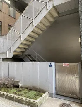 白鹿茅場町ビルの外観
