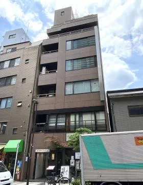 淡路町UKビルの外観