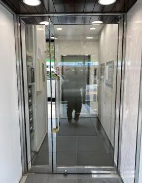 淡路町UKビルの外観