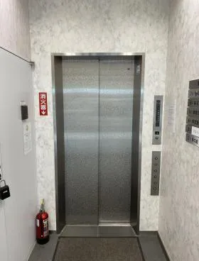 淡路町UKビルの外観