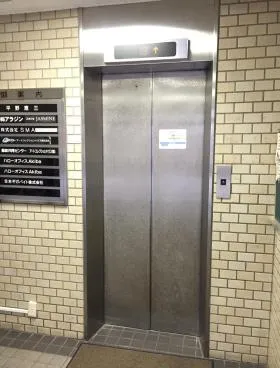ハローオフィスAkiba(末広町)ビルの外観