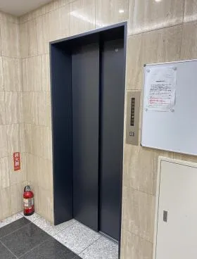 喜助内神田3丁目ビル(旧栄ビル)の外観