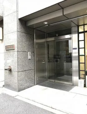 全農薬ビルの外観