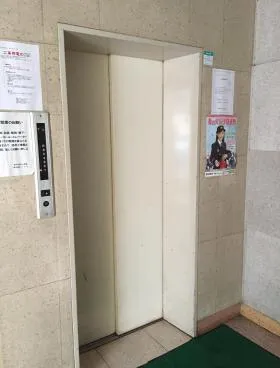 新千代田ビルの外観