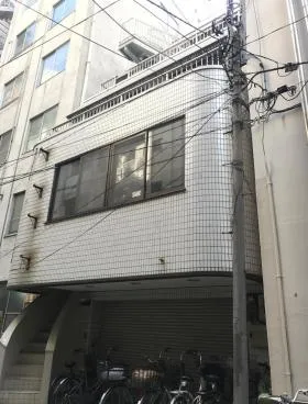 ユーエスビルの外観