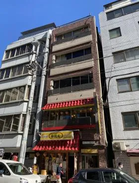 岡崎ビルの外観