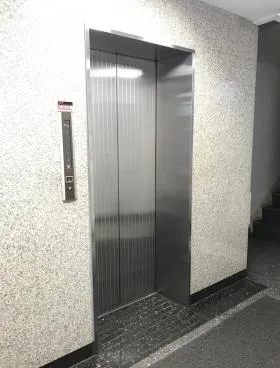 喜助神田西口ビル(旧森元ビルの外観