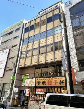 満留賀ビルの外観