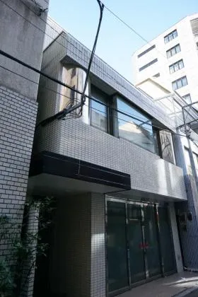 DK愛和1ビルの外観