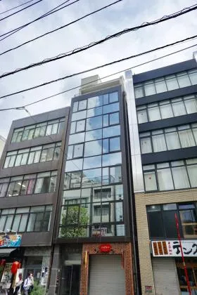 SDビルの外観