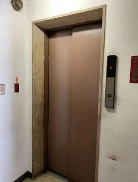 富士ビルの外観