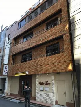 栗原ビルの外観