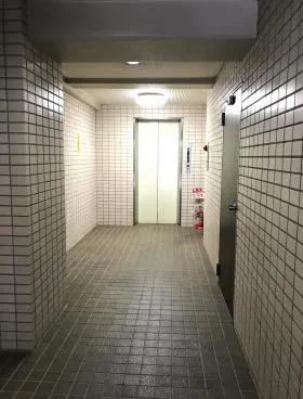 サンデンビルの外観