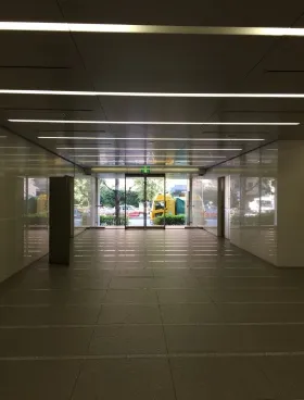 ルーシッドスクエア五反田(旧金剛ビル)の外観