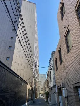 たつみビルの外観