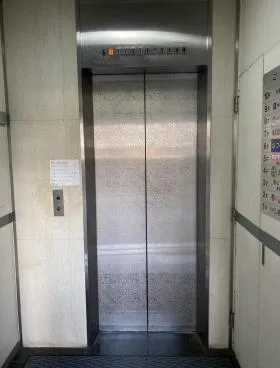 グリンデル広小路ビルの外観