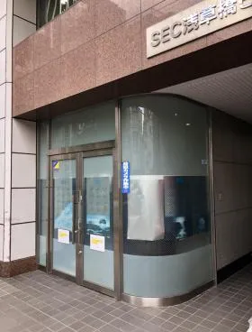 Kビルの外観
