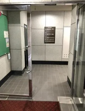 Kビルの外観