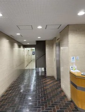 ニシザワビルの外観