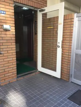 八木ビルの外観