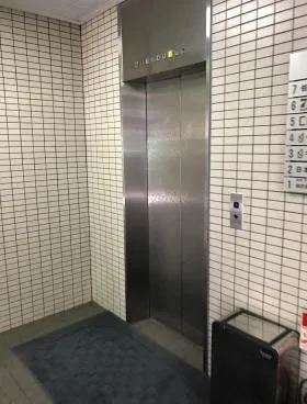 東日本橋佐藤ビルの外観