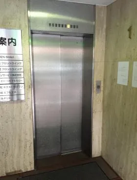 JTTビルの外観