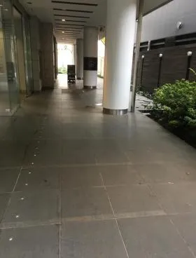 ヒューリック上野の森ビルの外観