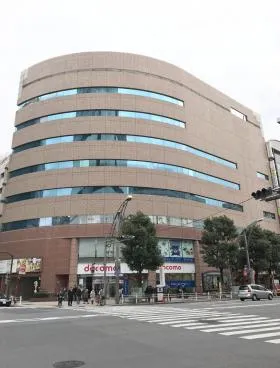 上野鈴乃屋本店ビルの外観