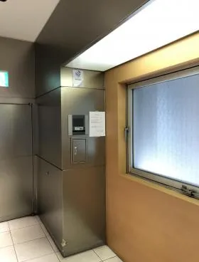 上野一丁目(旧:ユニゾ上野一丁目)ビルの外観