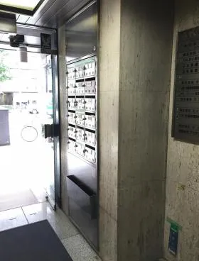 神田AKビルの外観