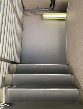 ラシーヌ神田ビルの外観