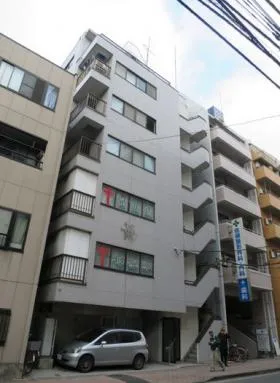 クレストビルの外観