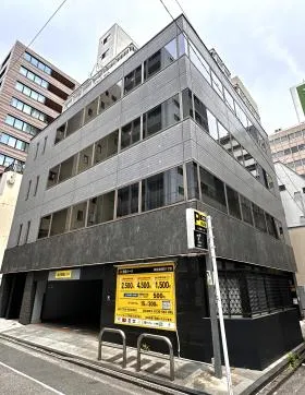 クレス不動産神田(旧:THE CORNER KANDA)ビルの外観