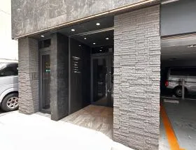 クレス不動産神田(旧:THE CORNER KANDA)ビルの外観